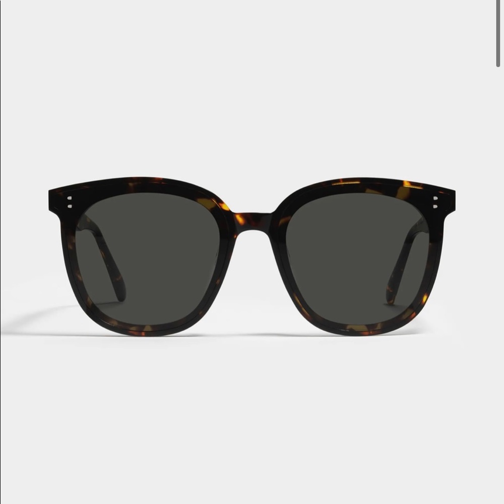 Gentle Monster My Ma T1 Sunglasses